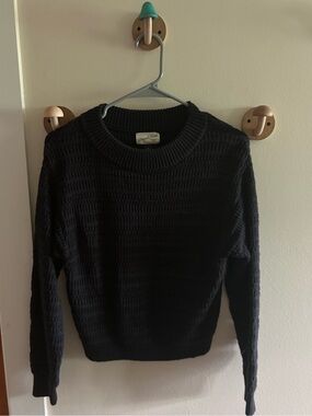 Universal Thread Black Ribbed Knit Crewneck Sweater